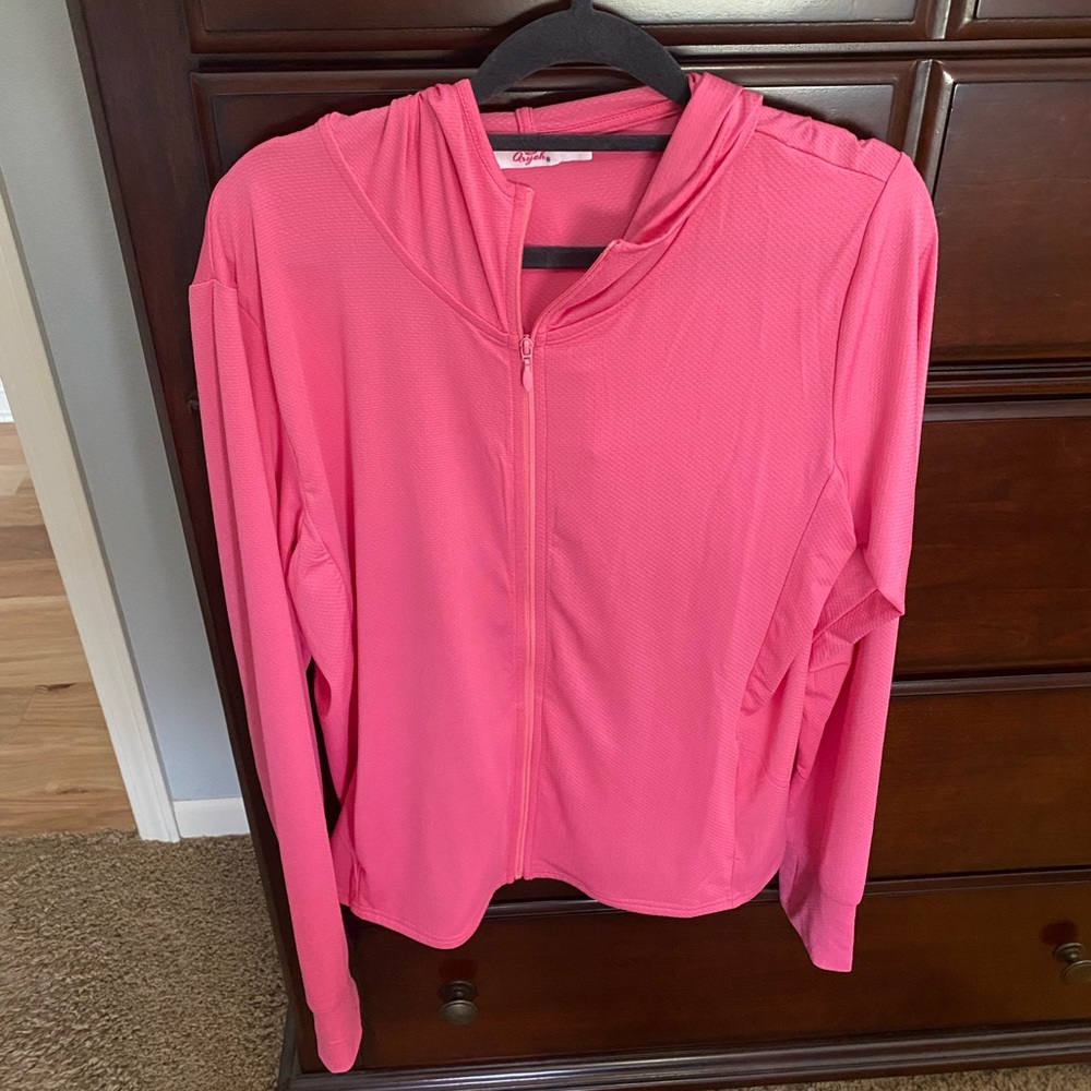 Women’s Lightweight Pink Hooded Zip-Up Jacket size large